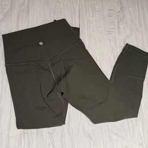 NWOT Lululemon Cropped Olive Green Align Leggings